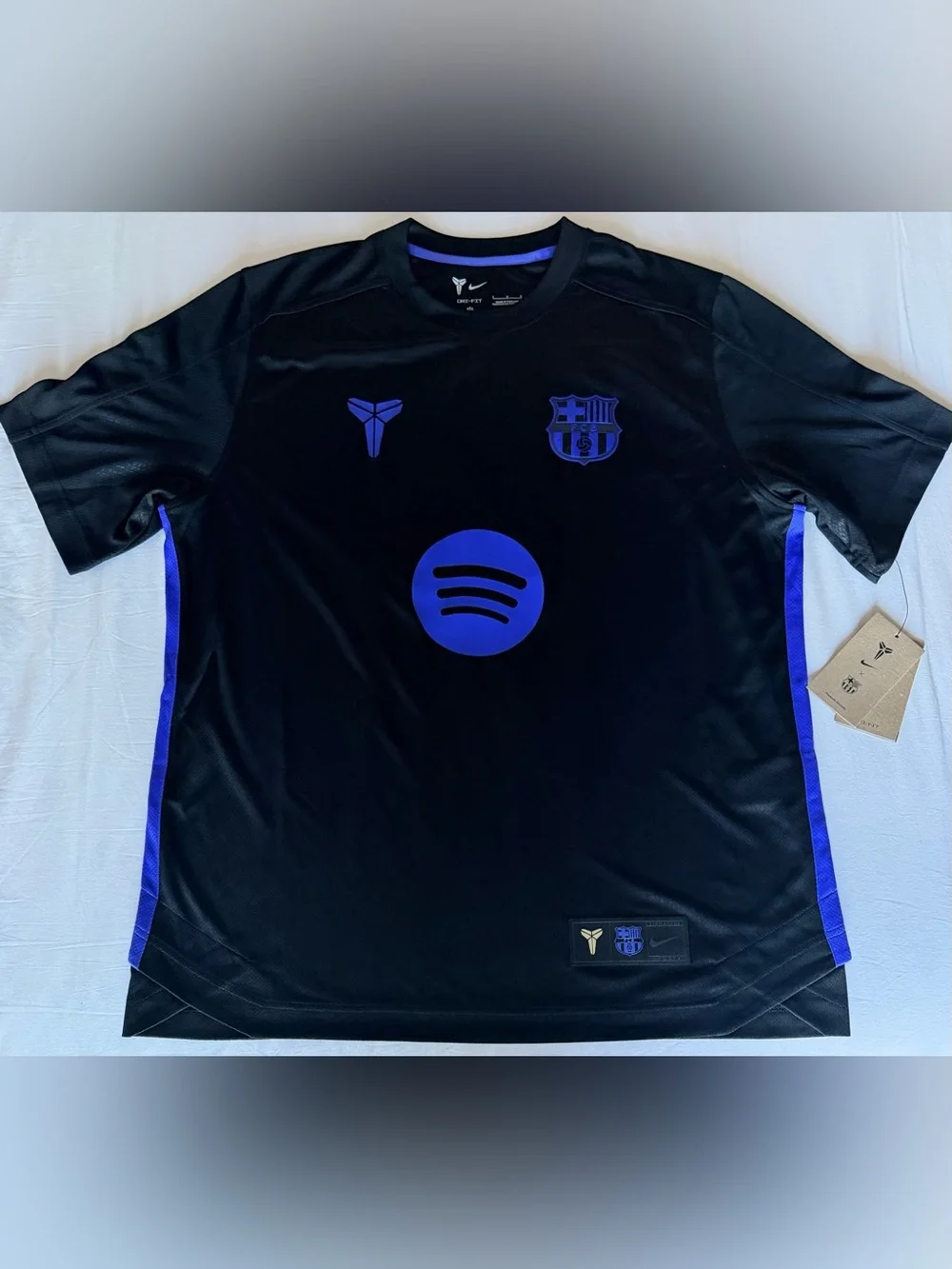 Nike FC Barcelona x Kobe Away Soccer Training Jersey IM7853-011  Men’s Sz: Large